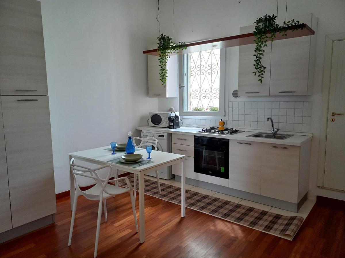 Sole Amare Guest House Бари Экстерьер фото